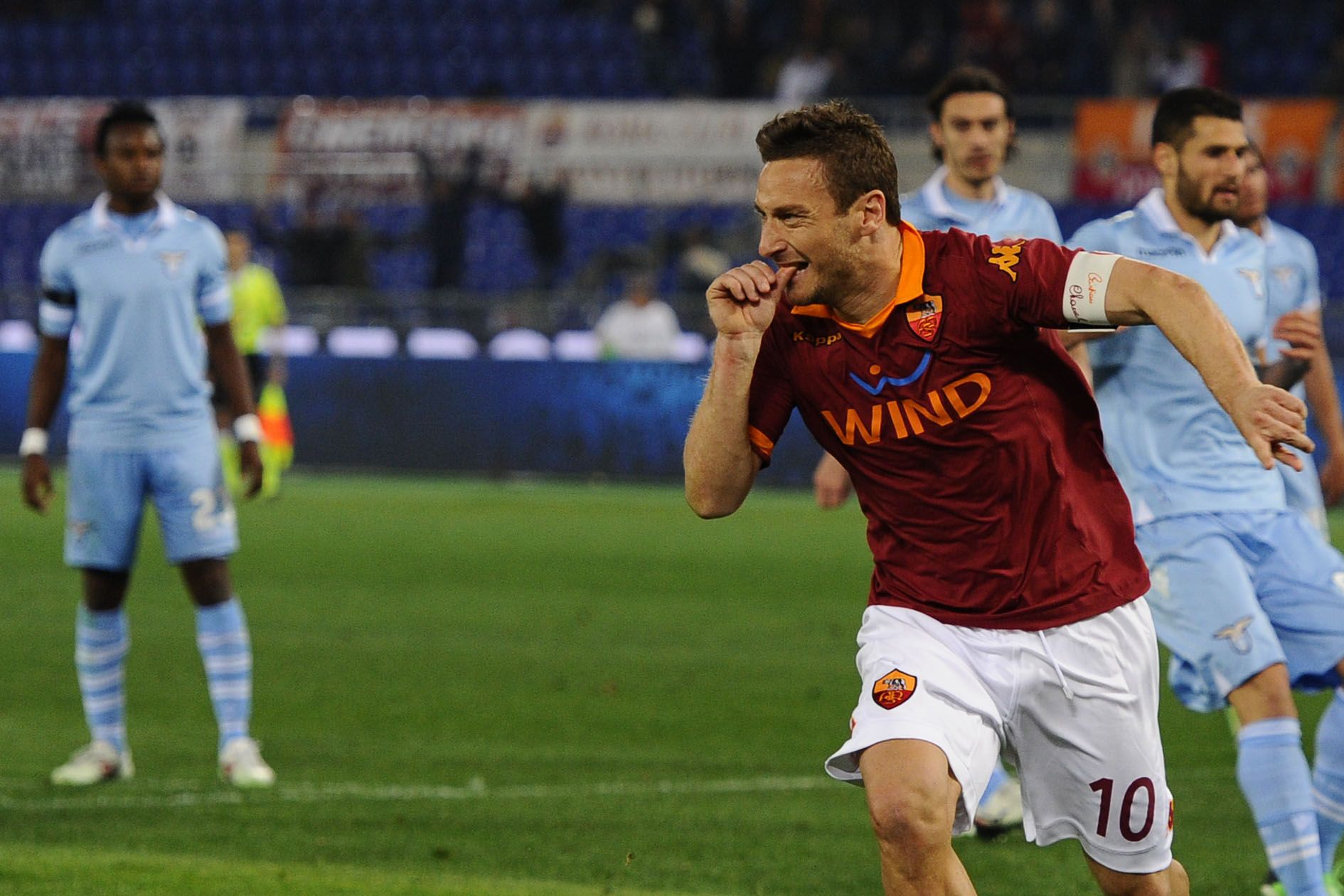 Il primo derby senza Totti è già una sfida scudetto 